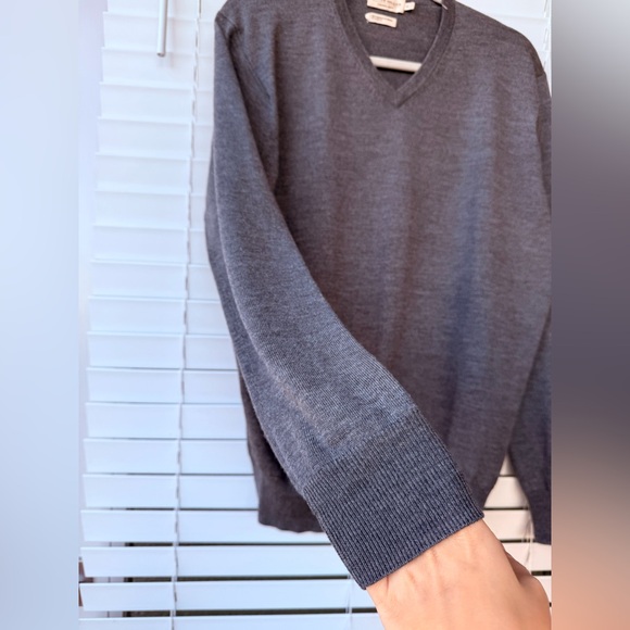 Peter Millar Sweater Mens Charcoal Gray Crown Soft V Neck Merino Wool Silk M - Picture 9 of 11